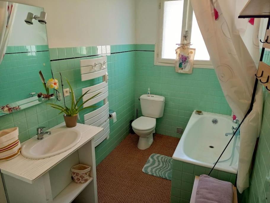 Maison 4 Pers Avec Jardin Au Pied Des Montagnes Ria Ngoại thất bức ảnh